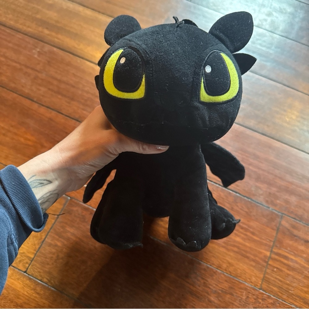Toothless How To Train Your Dragon Plush 10" Limited Edition Stuffed Animal
